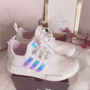 🆕 adidas NMD_R1 Boost Iridescent • White • 7.5